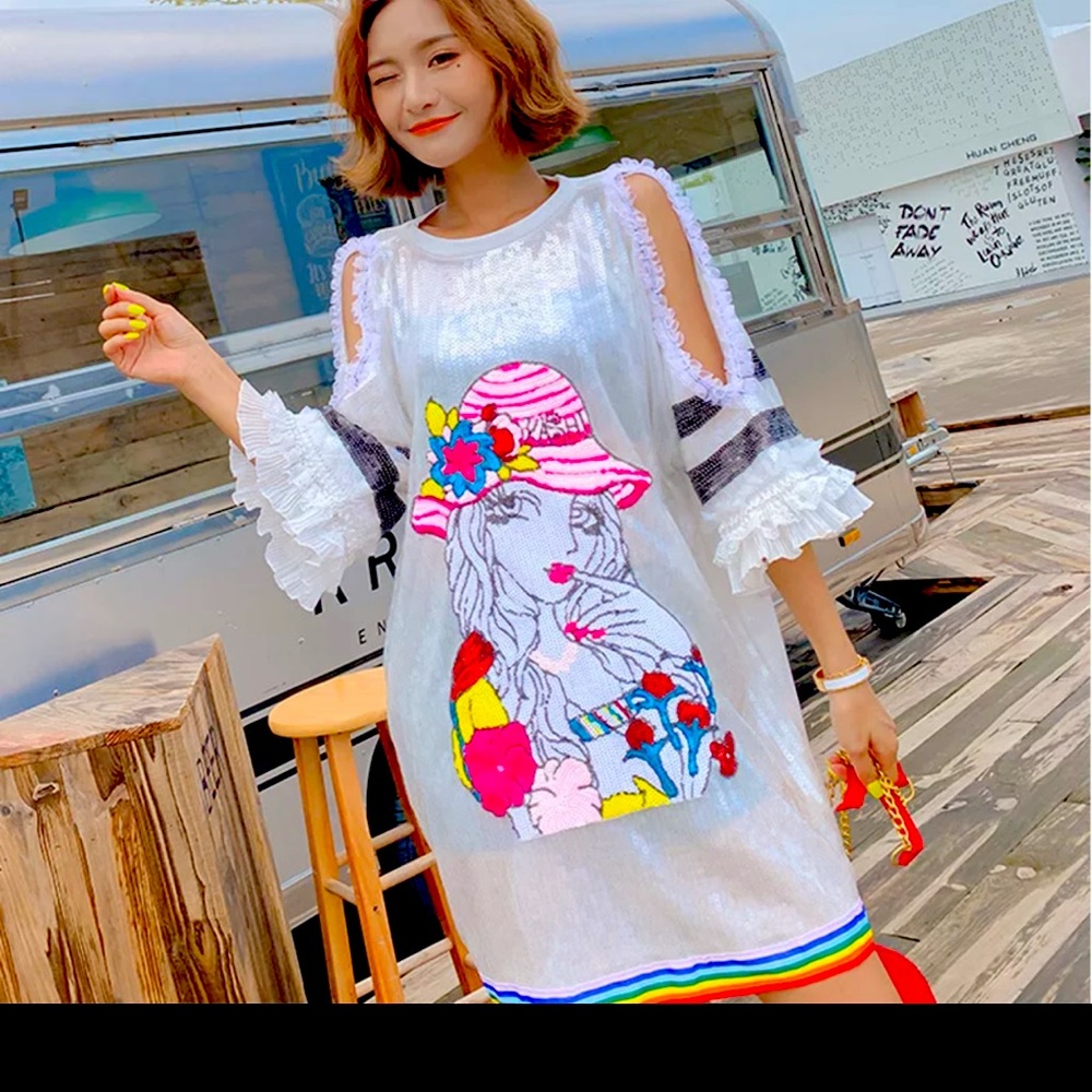 New with out tag 🏷 cartoon sequins dress a few missing sequins
